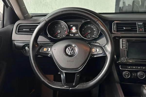 imagem-https://www.socarrao.com.br/sc-vehicle-images-prod/4361598/1792066522862-8572027_14_B_78e7330923.jpeg