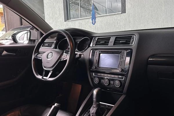 imagem-https://www.socarrao.com.br/sc-vehicle-images-prod/4361598/1792066522865-8572027_16_B_e7015b1b2d.jpeg