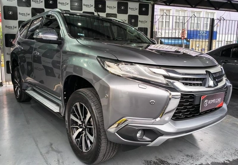 Mitsubishi Pajero 2020 Cinza — foto 1 de 3