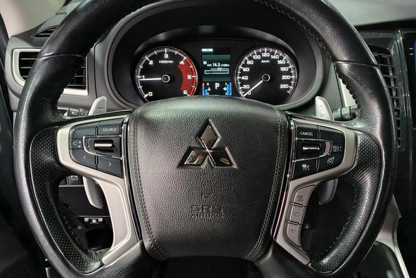 imagem-https://www.socarrao.com.br/sc-vehicle-images-prod/4361657/1792087055798-8547430_19_B_18d88713cb.jpeg