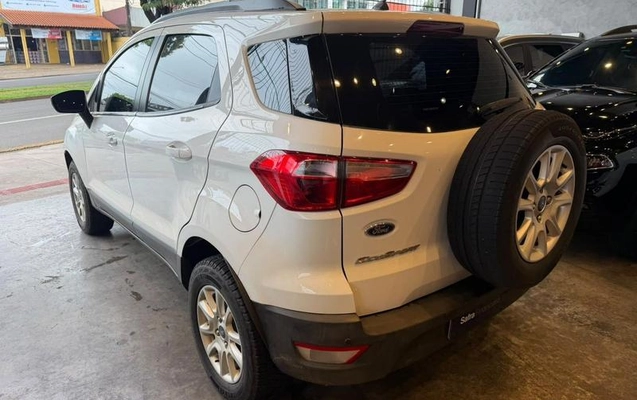 imagem-https://www.socarrao.com.br/sc-vehicle-images-prod/4361707/1792066904166-8572080_4_B_62e701ede2.jpeg
