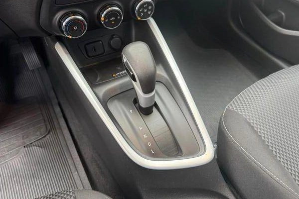 imagem-https://www.socarrao.com.br/sc-vehicle-images-prod/4361752/1792067495869-8570622_16_B_17da9e936a.jpeg