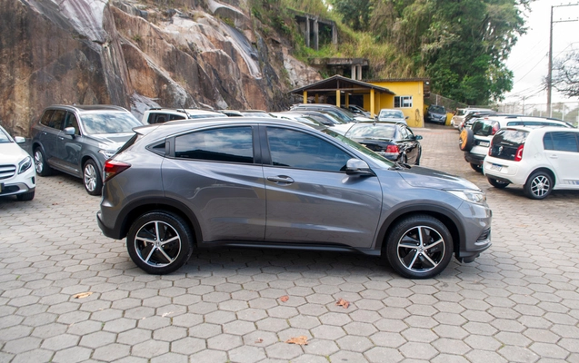 imagem-https://www.socarrao.com.br/sc-vehicle-images-prod/4361753/1792067519097-44c4ab169c70429b998b60677ae56067_1792067442233.jpg
