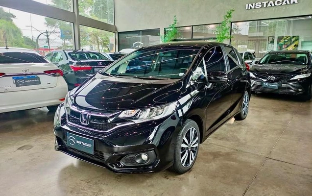 imagem-https://www.socarrao.com.br/sc-vehicle-images-prod/4361792/1792418087810-8572186_0_B_816faac4fd.jpeg