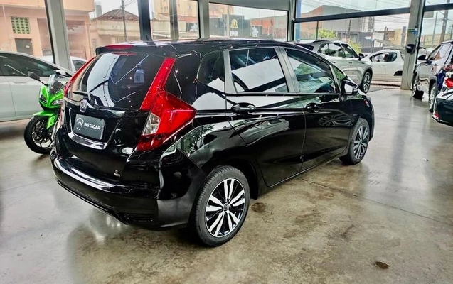 imagem-https://www.socarrao.com.br/sc-vehicle-images-prod/4361792/1792418087813-8572186_1_B_fcbcf9e569.jpeg