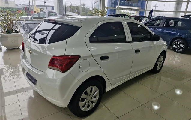 imagem-https://www.socarrao.com.br/sc-vehicle-images-prod/4361814/1792510689235-afecd34f-f555-476d-ad8c-e5ea787ddc7920261015095127.jpeg