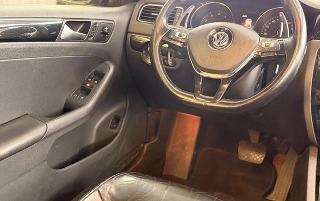 imagem-https://www.socarrao.com.br/sc-vehicle-images-prod/4361815/1792069176575-8568598_16_B_920f79bf8a.jpeg