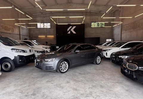 Audi A4 2018 Cinza — foto 1 de 3