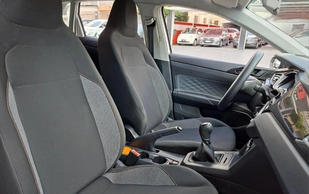 imagem-https://www.socarrao.com.br/sc-vehicle-images-prod/4361833/1792090199000-8572352_8_B_402647e96e.jpeg