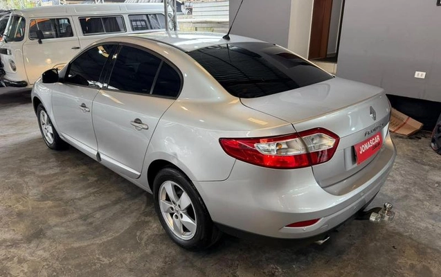 imagem-https://www.socarrao.com.br/sc-vehicle-images-prod/4361928/1792071225364-8561512_12_B_eb8b1c89ad.jpeg