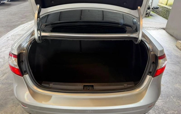 imagem-https://www.socarrao.com.br/sc-vehicle-images-prod/4361928/1792071225383-8561512_18_B_41032dbbff.jpeg