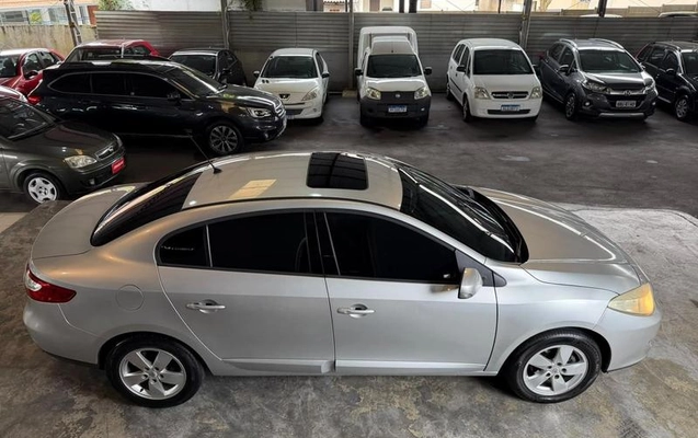 imagem-https://www.socarrao.com.br/sc-vehicle-images-prod/4361928/1792071225386-8561512_0_B_0c55f9dad4.jpeg