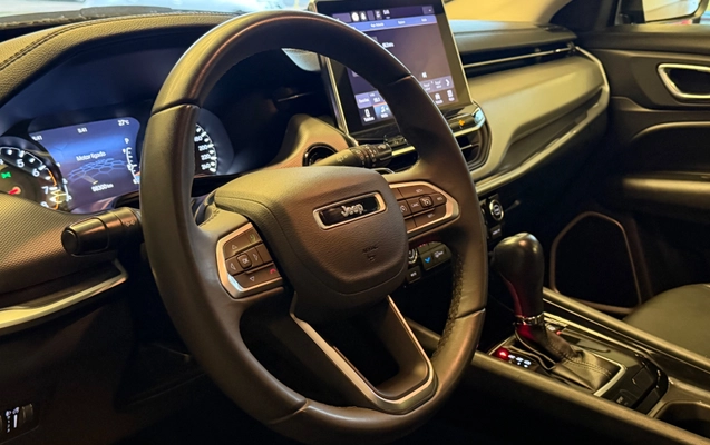 imagem-https://www.socarrao.com.br/sc-vehicle-images-prod/4361930/1792071230345-7cf76e80cf5d4221aea2e2177d5bd51f_1792010634700.jpg