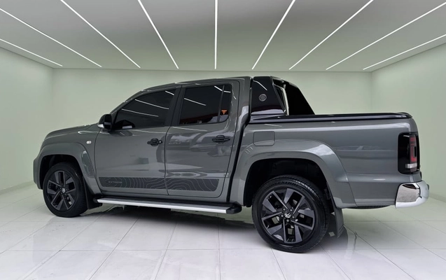 imagem-https://www.socarrao.com.br/sc-vehicle-images-prod/4361936/1792071375858-vehicle_image_1792070920_b6be45da7fb09a28ed1bbb16b13e8841.jpeg