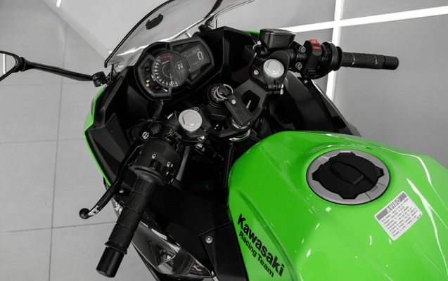 imagem-https://www.socarrao.com.br/sc-vehicle-images-prod/4361945/1792071615642-46936c79-e3ca-40f9-ba0f-39b2020288a5.jpg
