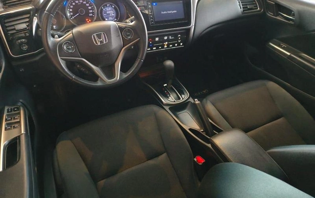 imagem-https://www.socarrao.com.br/sc-vehicle-images-prod/4361946/1792071686615-8482809_3_B_e86053940f.jpeg