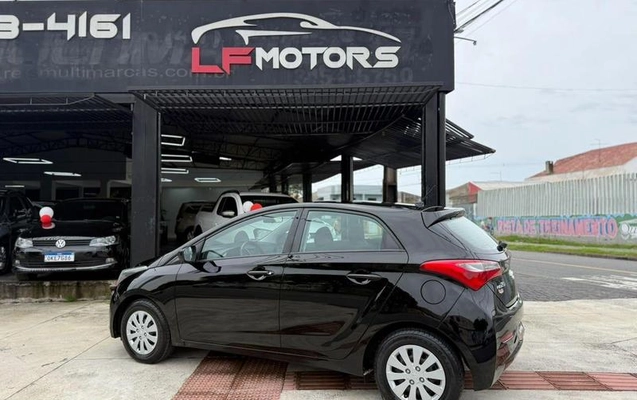 imagem-https://www.socarrao.com.br/sc-vehicle-images-prod/4361977/1792072052092-8570459_6_B_d52a6d1a2a.jpeg