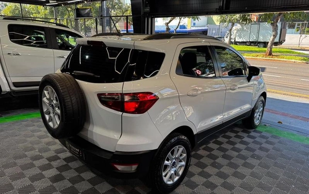 imagem-https://www.socarrao.com.br/sc-vehicle-images-prod/4362058/1792509751392-8572807_20_B_07a21306dd.jpeg