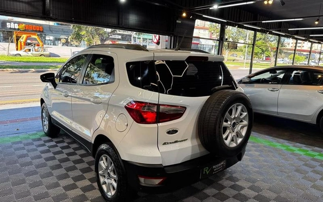 imagem-https://www.socarrao.com.br/sc-vehicle-images-prod/4362058/1792509751396-8572807_20_B_d8bbeb895f.jpeg