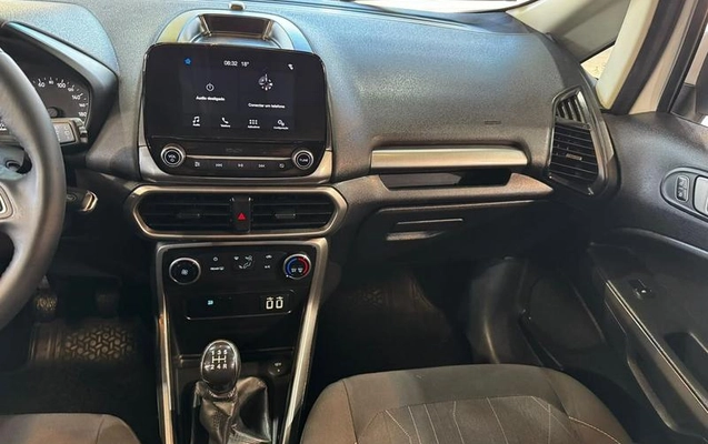imagem-https://www.socarrao.com.br/sc-vehicle-images-prod/4362058/1792509751411-8572807_6_B_2a6bf0f449.jpeg
