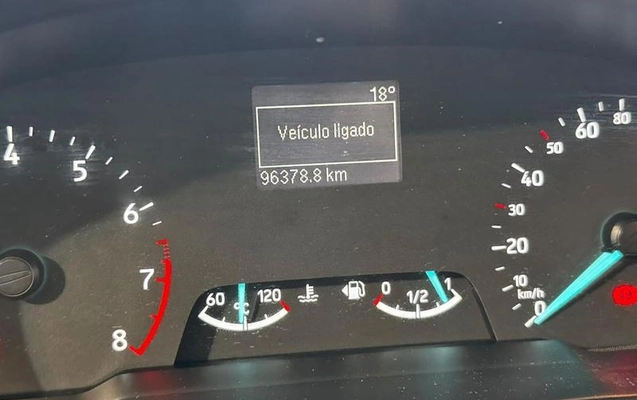 imagem-https://www.socarrao.com.br/sc-vehicle-images-prod/4362058/1792509751416-8572807_1_B_11a3eff6c0.jpeg