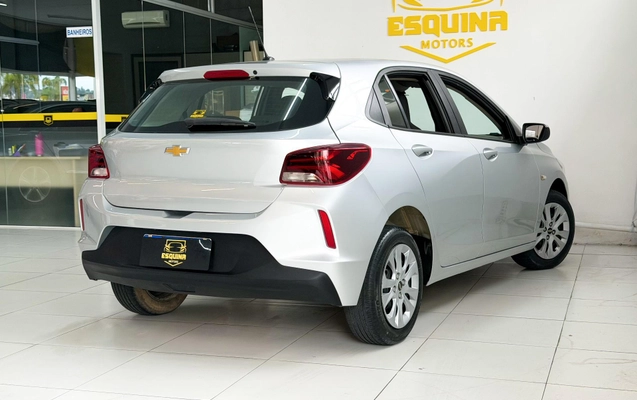 imagem-https://www.socarrao.com.br/sc-vehicle-images-prod/4362098/1792073103424-483f8ff5660042cc87af05d20a0183d8_1792073062346.jpg