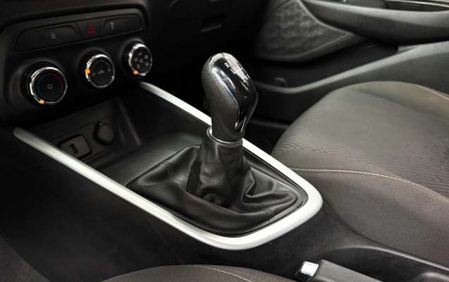 imagem-https://www.socarrao.com.br/sc-vehicle-images-prod/4362098/1792073103451-b374300855cd48a6b33286a6c7270c61_1792073073594.jpg