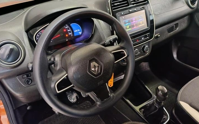 imagem-https://www.socarrao.com.br/sc-vehicle-images-prod/4362113/1792073365206-8329020_2_B_73fed4fde4.jpeg