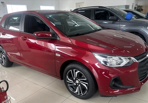Chevrolet Onix 2024 Vermelho — foto 1 de 3