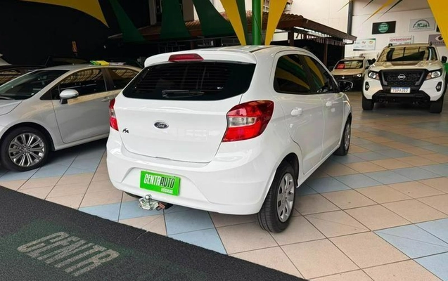 imagem-https://www.socarrao.com.br/sc-vehicle-images-prod/4362142/1792425143690-8566490_3_B_94d2820173.jpeg