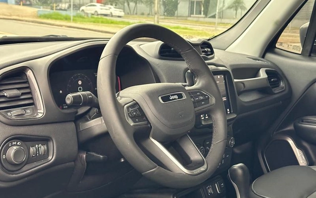 imagem-https://www.socarrao.com.br/sc-vehicle-images-prod/4362151/1792073720693-8114407_8_B_d5a5bc7de6.jpeg
