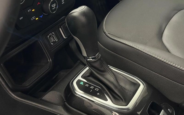 imagem-https://www.socarrao.com.br/sc-vehicle-images-prod/4362151/1792073720703-8114407_13_B_a3f520b06e.jpeg
