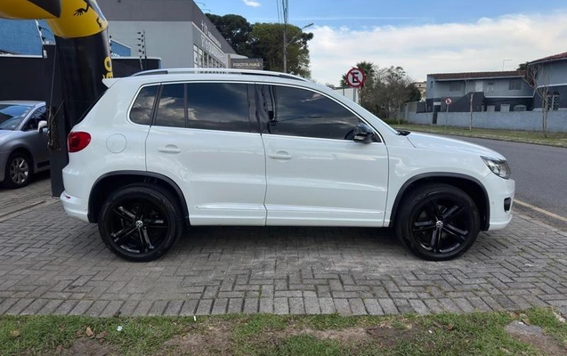 imagem-https://www.socarrao.com.br/sc-vehicle-images-prod/4362152/1792073722904-8397068_7_B_fa29581674.jpeg