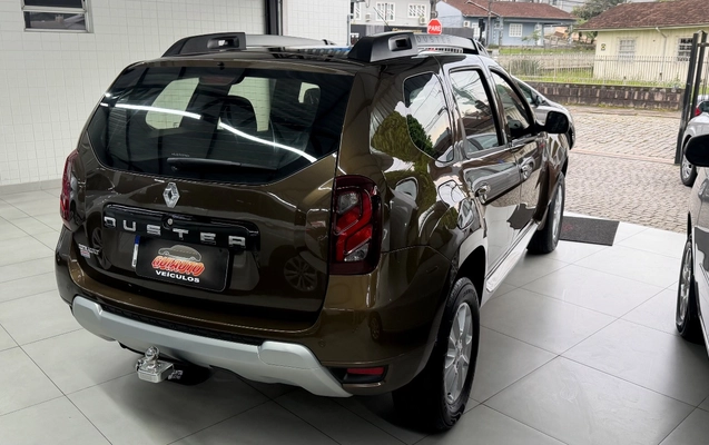 imagem-https://www.socarrao.com.br/sc-vehicle-images-prod/4362154/1792073751491-SU1HXzYzNzMuanBlZw.jpeg