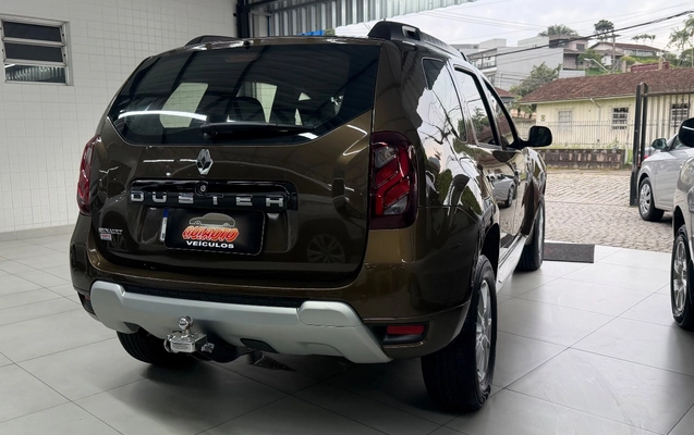 imagem-https://www.socarrao.com.br/sc-vehicle-images-prod/4362154/1792073751757-SU1HXzYzNzQuanBlZw.jpeg