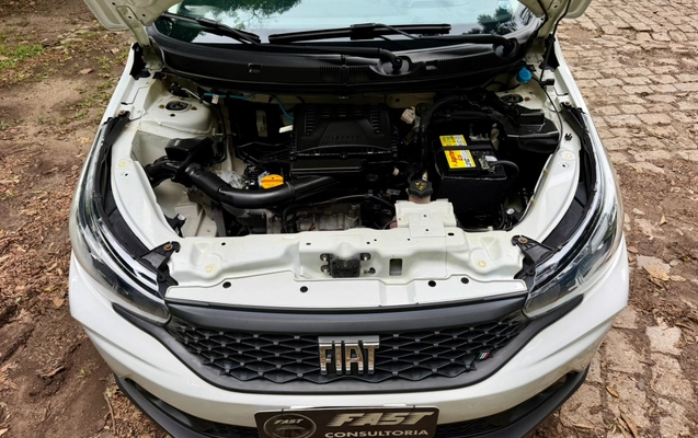 imagem-https://www.socarrao.com.br/sc-vehicle-images-prod/4362214/1792074082235-633fa251-e724-47dd-8a77-14f71d036a96.jpg