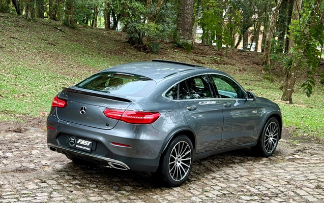 imagem-https://www.socarrao.com.br/sc-vehicle-images-prod/4362216/1792074093327-2f0dcf0d-e5c9-49c2-817d-8e06336ee42e.jpg