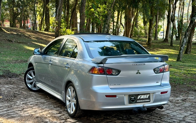imagem-https://www.socarrao.com.br/sc-vehicle-images-prod/4362220/1792074108640-89bd5643-2ace-4617-8129-23f76f1d8ff1.jpg