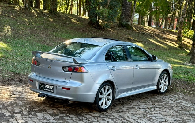 imagem-https://www.socarrao.com.br/sc-vehicle-images-prod/4362220/1792074108644-9727941a-ae67-4973-bdca-9fb6b45d34c9.jpg