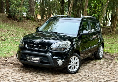 Kia SOUL 2013 Preto — foto 1 de 3