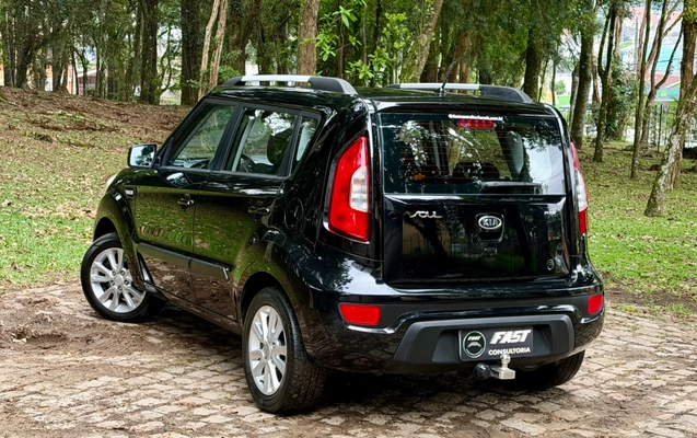 imagem-https://www.socarrao.com.br/sc-vehicle-images-prod/4362221/1792074114431-1647487f-f12a-4173-ad93-5ac14b6fd7e5.jpg