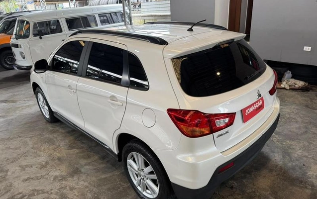 imagem-https://www.socarrao.com.br/sc-vehicle-images-prod/4362225/1792074128297-8564482_9_B_687c81286a.jpeg
