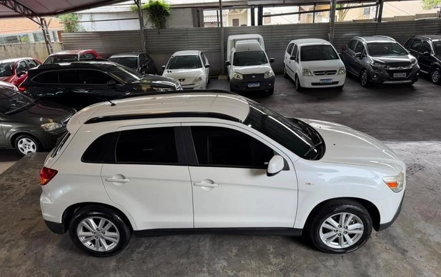 imagem-https://www.socarrao.com.br/sc-vehicle-images-prod/4362225/1792074128324-8564482_0_B_41283f34d4.jpeg