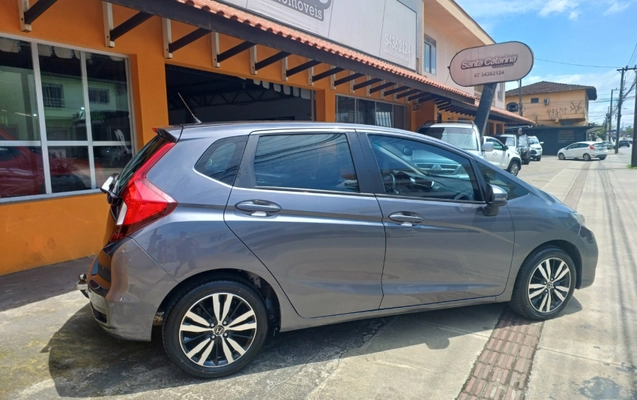 imagem-https://www.socarrao.com.br/sc-vehicle-images-prod/4362260/1792086327185-app-photos-P2kgYZo7f4tjbAsOrPZTEJOya9nXkZk0.jpg