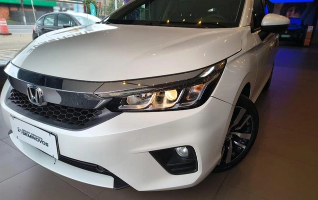 imagem-https://www.socarrao.com.br/sc-vehicle-images-prod/4362266/1792074650178-8543213_10_B_fe2015699b.jpeg