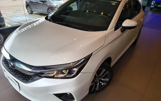 imagem-https://www.socarrao.com.br/sc-vehicle-images-prod/4362266/1792074650180-8543213_10_B_d7b9259aca.jpeg