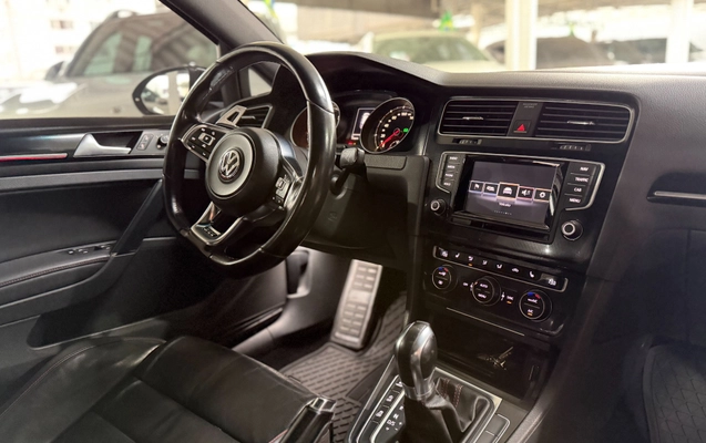 imagem-https://www.socarrao.com.br/sc-vehicle-images-prod/4362270/1792074758092-34959eba-0785-49c4-ac32-af445de1b8e7.jpg