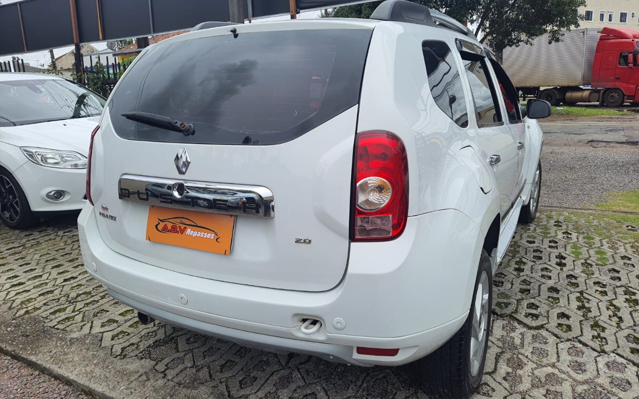 imagem-https://www.socarrao.com.br/sc-vehicle-images-prod/4362316/1792075030872-V2hhdHNBcHAgSW1hZ2UgMjAyNi0xMC0xNSBhdCAxMS4wMi40MyAoMSkuanBlZw.jpeg