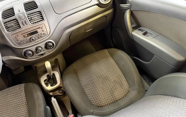 imagem-https://www.socarrao.com.br/sc-vehicle-images-prod/4362359/1792093343280-8563017_10_B_9298f67161.jpeg