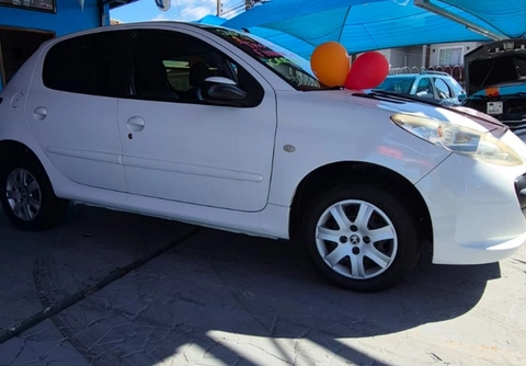 Peugeot 207 2013 Branco — foto 1 de 3
